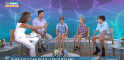 Twins and their friend saved unconscious dad from pool.
