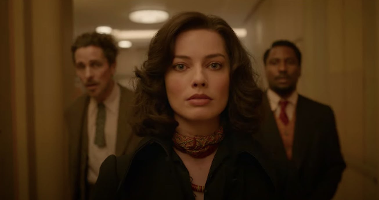 Margot Robbie & Taylor Swift star in the 'Amsterdam' trailer