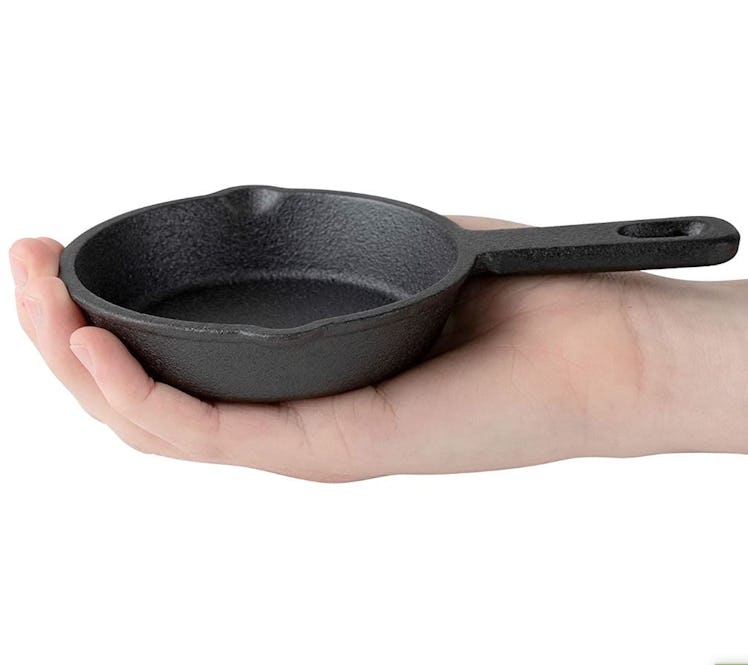Modern Innovations Mini Cast Iron Skillet (4-Pack)