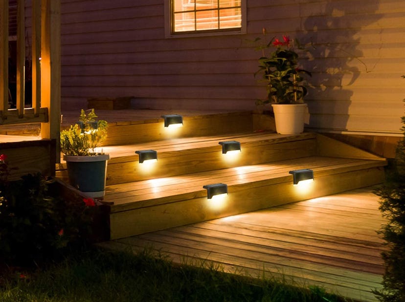 SOLPLEX outdoor solar deck lights are an affordable patio decor find