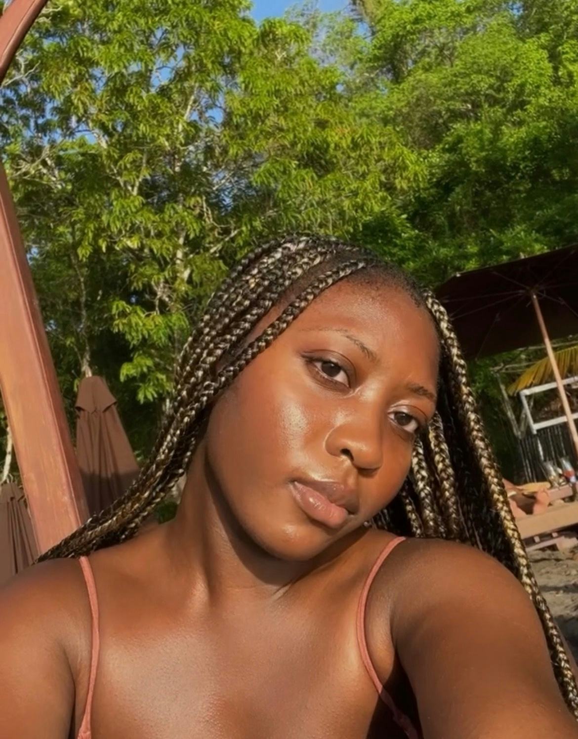 annie blay beach makeup