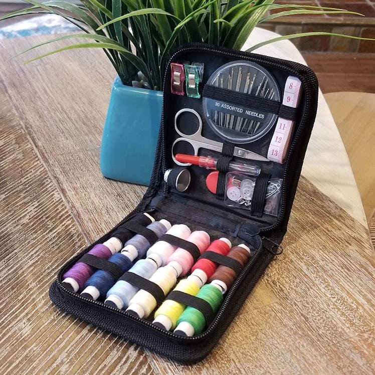 Artika Travel Sewing Kit