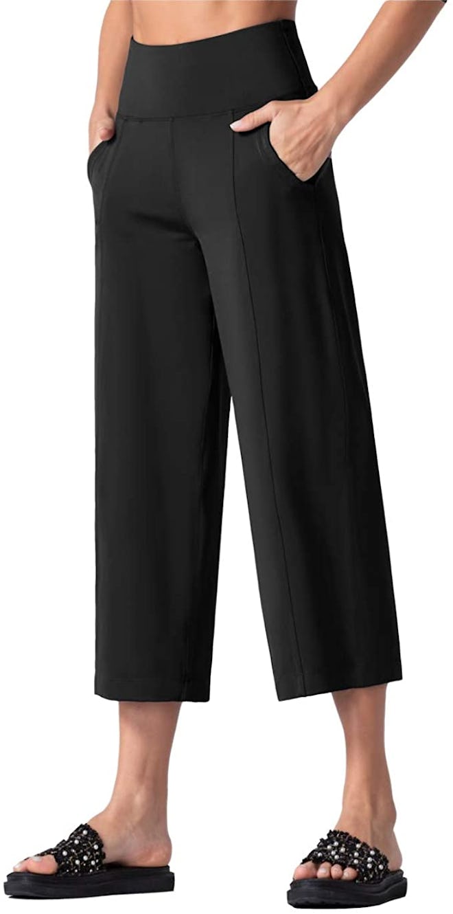 THE GYM PEOPLE Flare Crop Pants