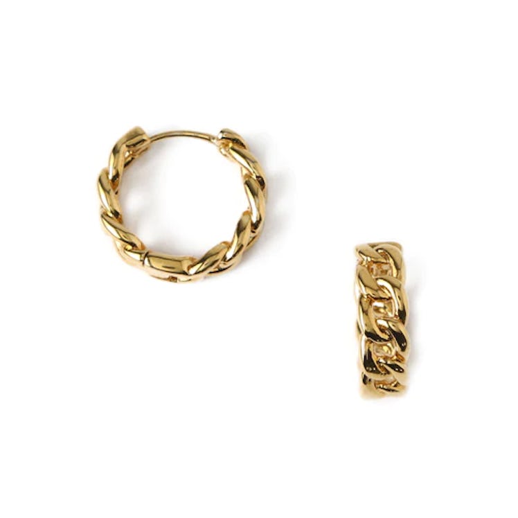 Orelia Chain Huggie Hoop Earrings are one of Kate Middleton's favorite pairs of earrings