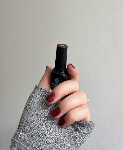 Beetles gel polish in shade A424. Bustle beauty writer Olivia Rose Ferreiro reviews the at-home mani...