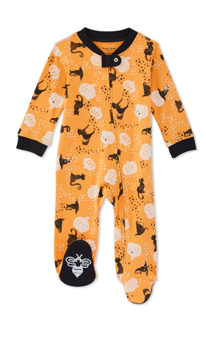 If you need Halloween pajamas for baby, these black cat footies are perfect.