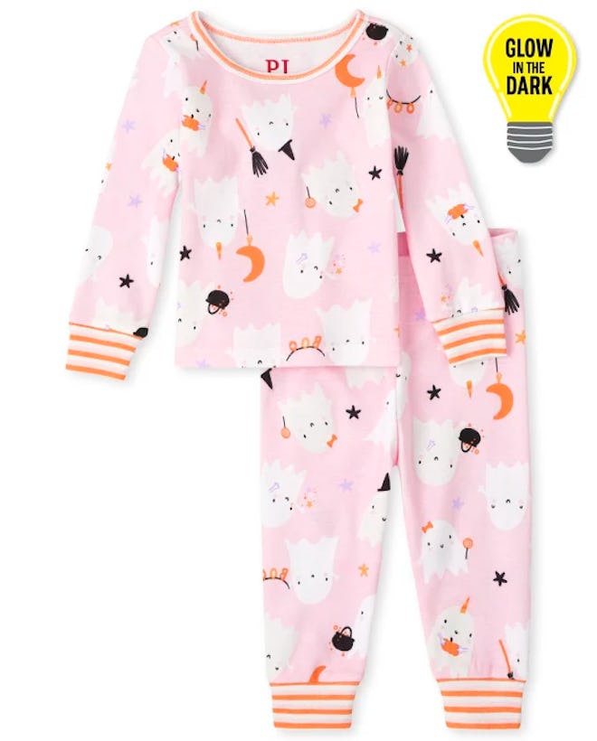 Pink Halloween pajamas for babies are so cute for sleep time.