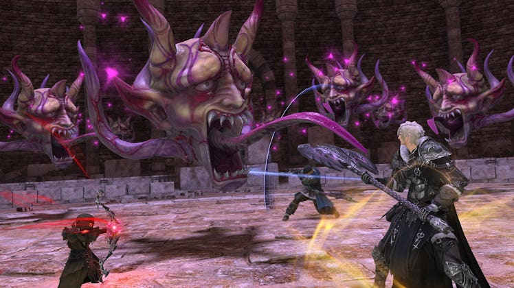 gameplay of Final Fantasy XIV patch 6.2, showing the battle with the new character - Warrior of Ligh...