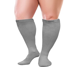 This BAMS pair is one of the best compression socks for wide calves.