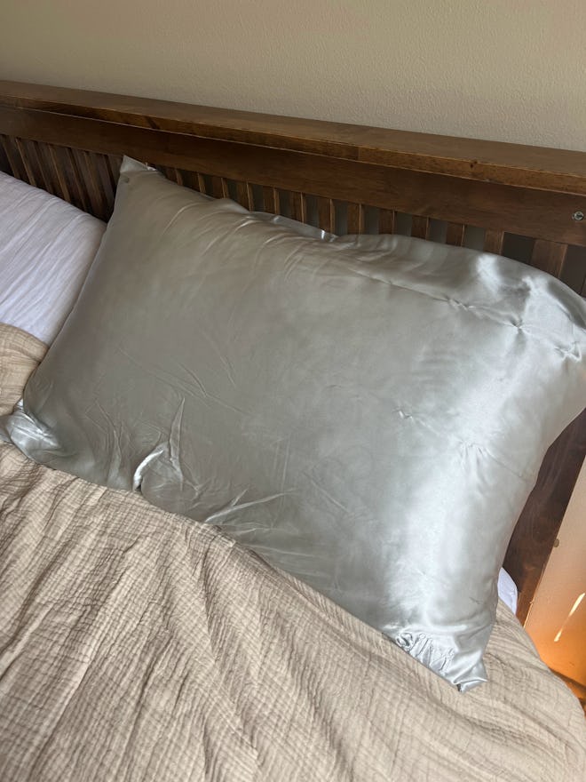 Silvi The Anti-Acne™ Silk Pillowcase