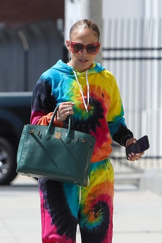 Jennifer Lopez in Quay sunglasses in Los Angeles