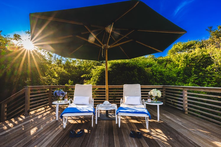 Sarah Jessica Parker's Hamptons home on Booking.com has a deck.