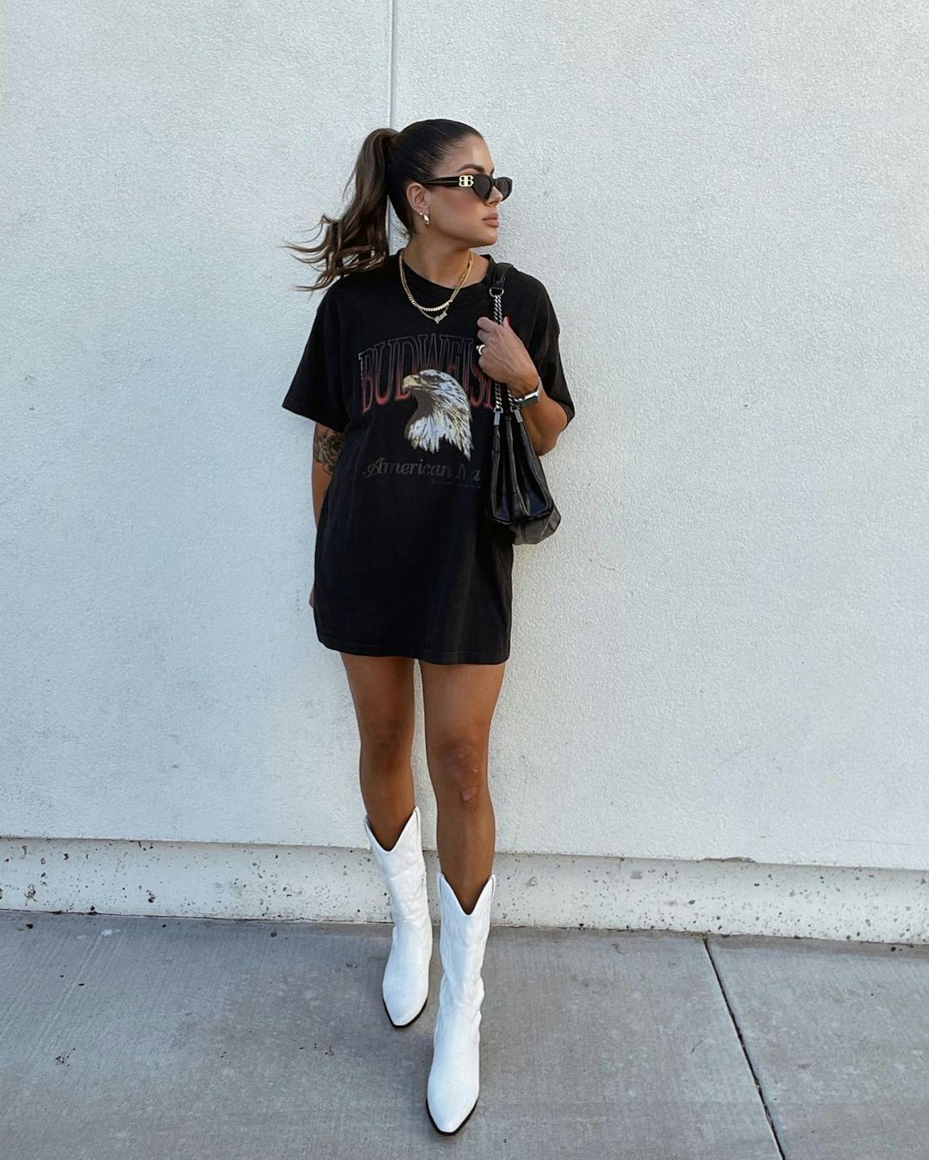 here's how to wear cowboy boots