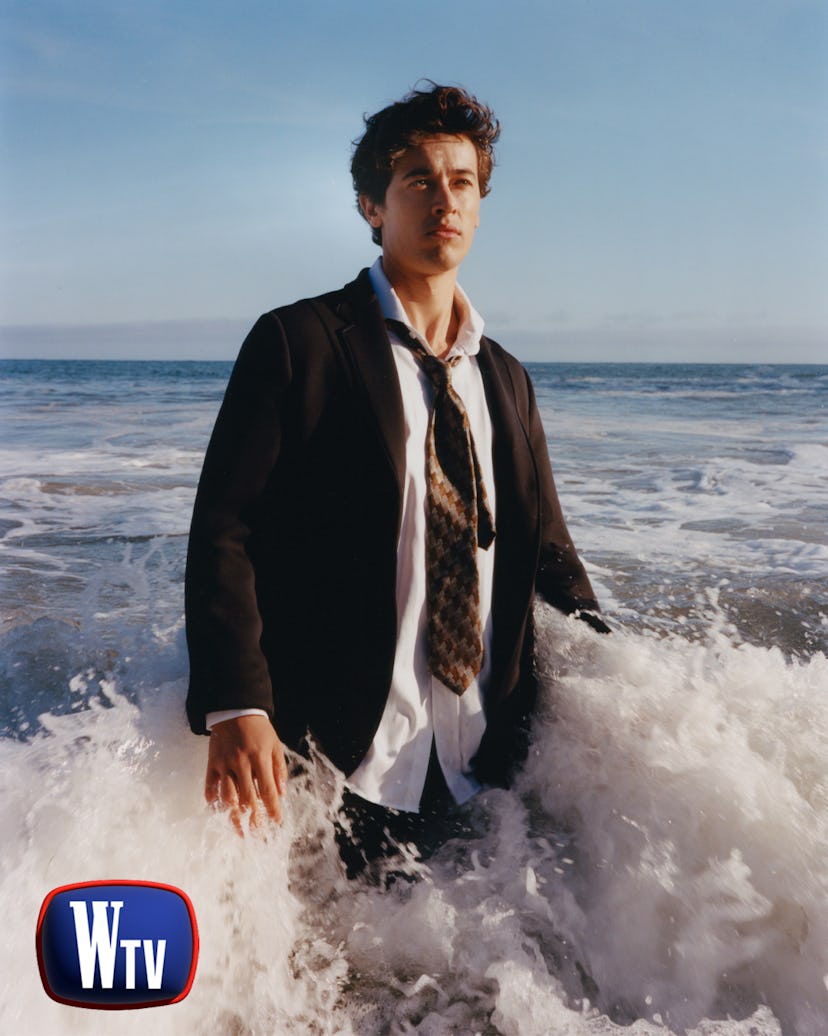 Tom Blyth as Dr. Jack Shephard from ‘Lost.’ Blyth wears a Canali suit, shirt, and tie.