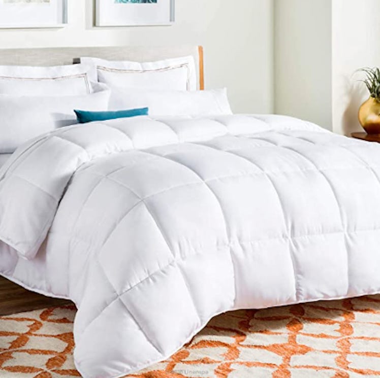 LINENSPA Down-Alternative Comforter