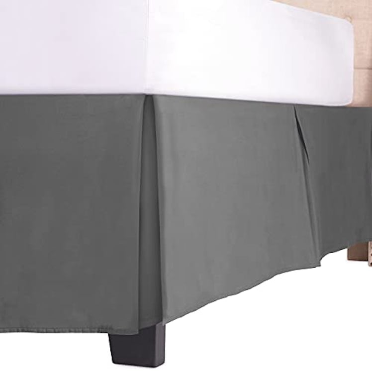 Italian Luxury Adjustable Bed Skirt with 15 Inch Drop 