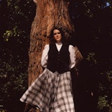 Melanie Lynskey as Susan Edwards in ‘Landscapers.’ Lynskey wears look by Alias Costumes.
