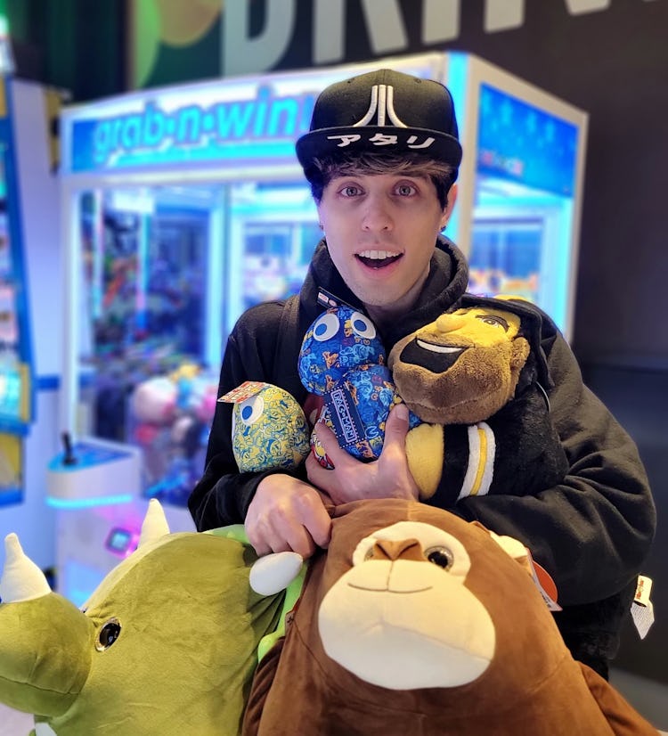 Arcade vlogger Matt Magnone