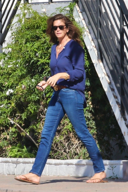 Cindy Crawford wearing Tkees flip-flops