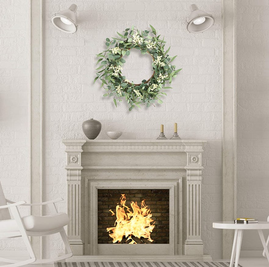 Pinkpum 20'' Eucalyptus Wreath