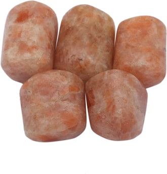 These sunstone crystals for confidence are energizing and enhance creativity. 
