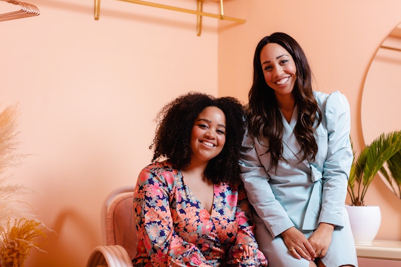 'The Mixed-Race Experience's Naomi & Natalie Evans On Texturism, Beauty, & Belonging