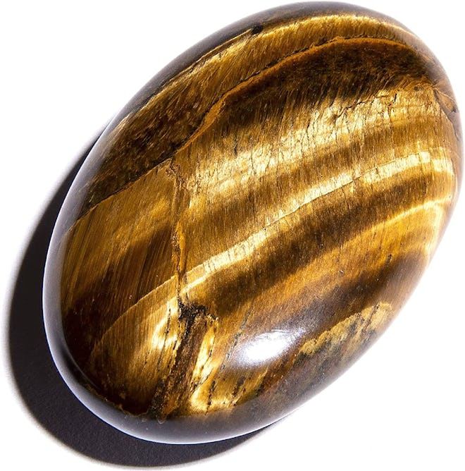 A Tiger's Eye crystal for confidence can shake off fear and bring good luck, according to an expert.