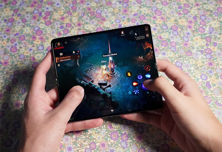 Diablo Immortal on the Galaxy Z Fold 4.