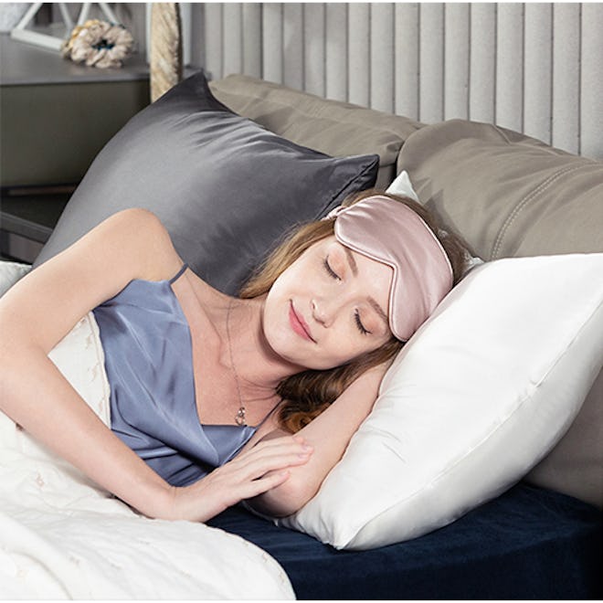 Ravmix Mulberry Silk Pillowcase