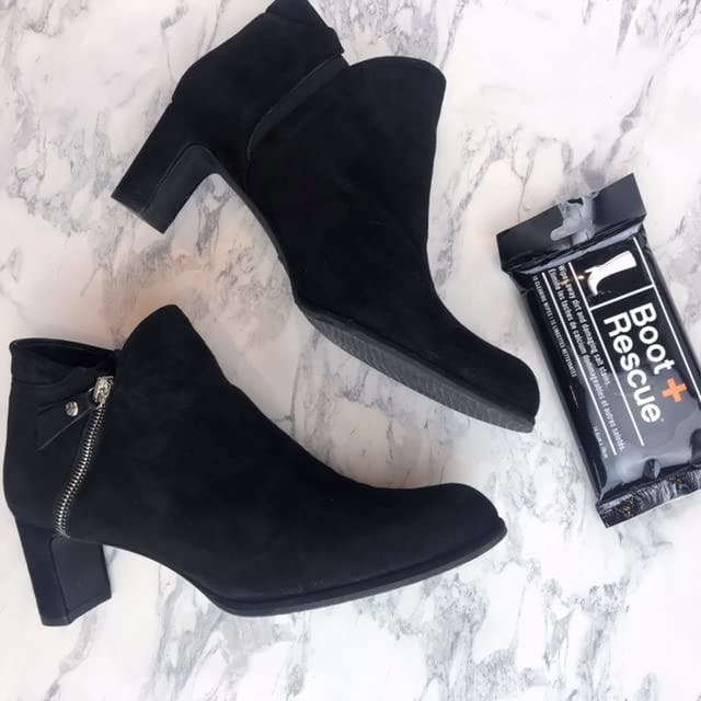 BootRescue All-Natural Cleaning Wipes For Leather And Suede (15 Count)