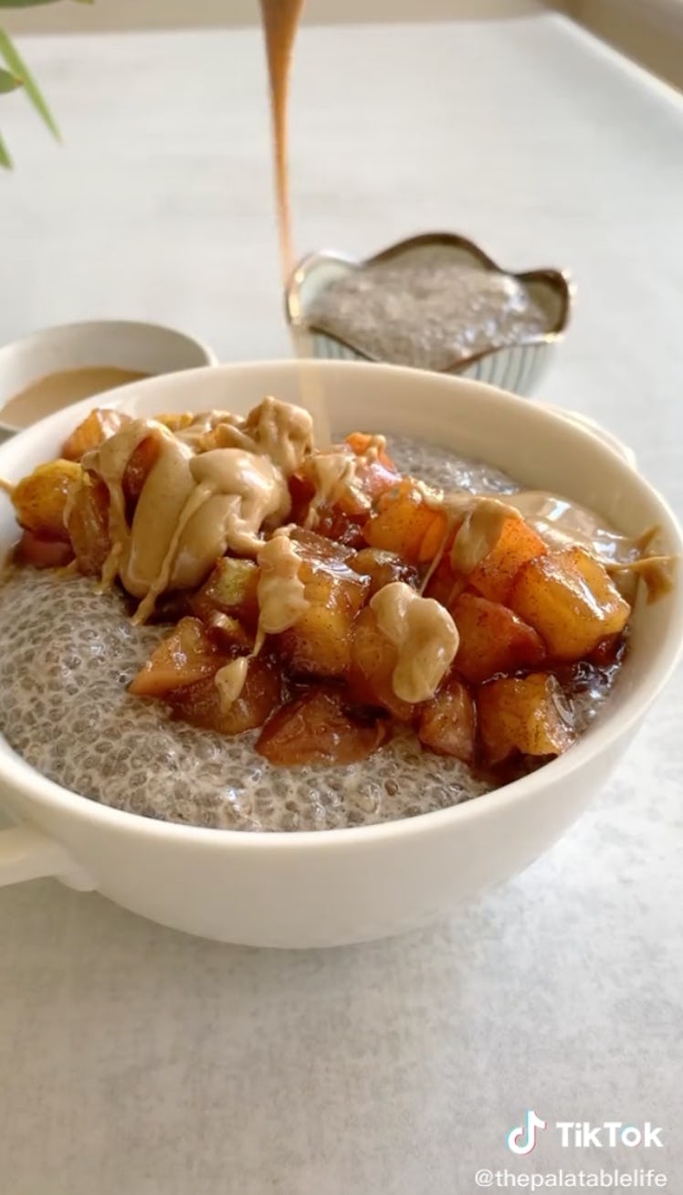 Cozy Chia Seed Pudding is a healthy and easy fall breakfast reacipe to try from TikTok. 