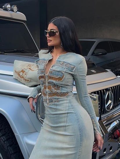 Kylie jenner top latest outfits