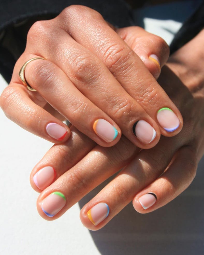Trendy manicure ideas for Virgos