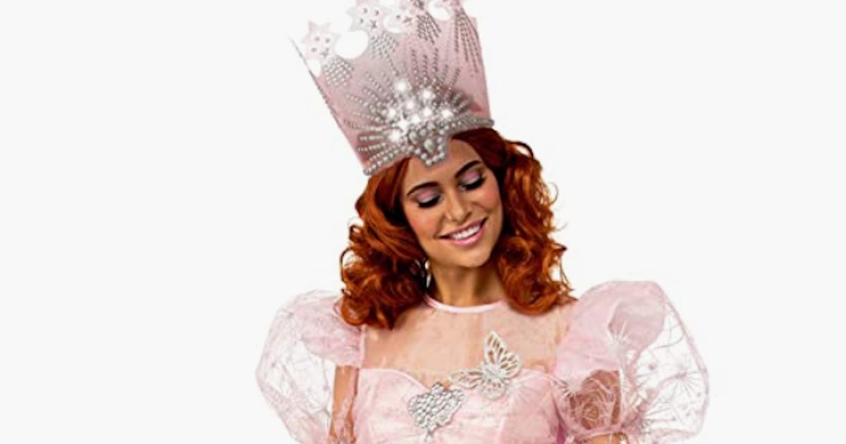 12 Pink Halloween 22 Costume Ideas Based On Legendary Ladies 12 Pink Halloween 22 Costume Ideas Based On Legendary Ladies