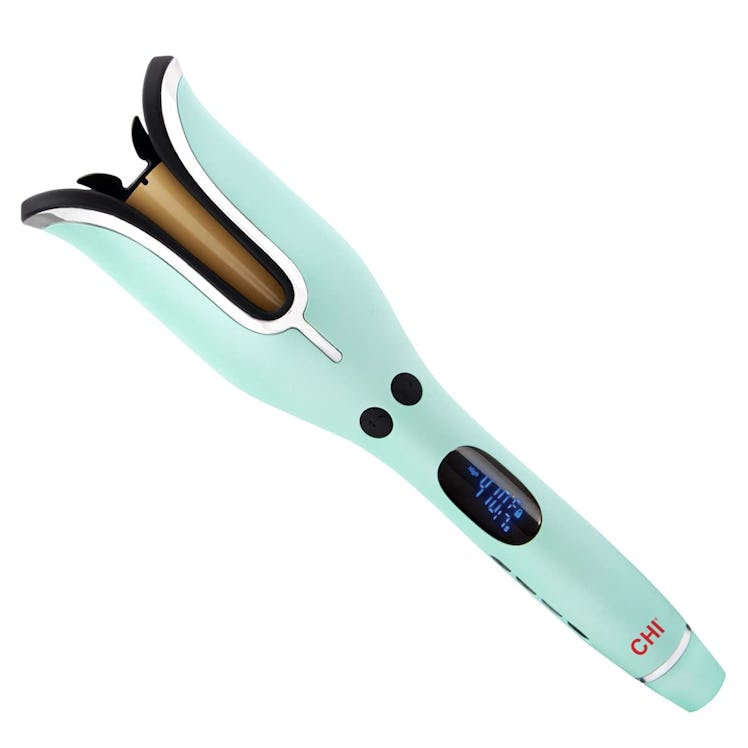 The CHI automatic curling iron for short hair features a chamber design. 