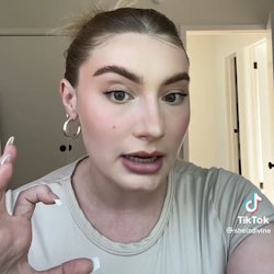 How to use the TikTok-viral Tinkerbell Effect manifestation technique.