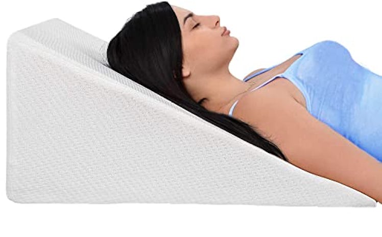 Ebung Wedge Pillow