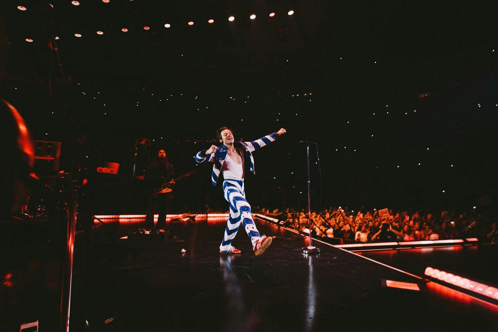 Harry Styles kicked off his 2022 'Harry's House' residency at Madison Square Garden in New York.