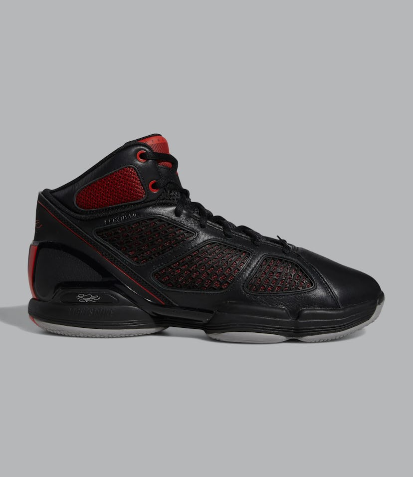 Derrick Rose's Adidas Adizero Rose 1.5 sneaker in black and red