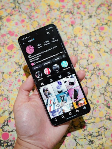 Samsung Galaxy Z Flip 4 Review Win By Default Samsung Galaxy Z Flip 4 Review Win By Default