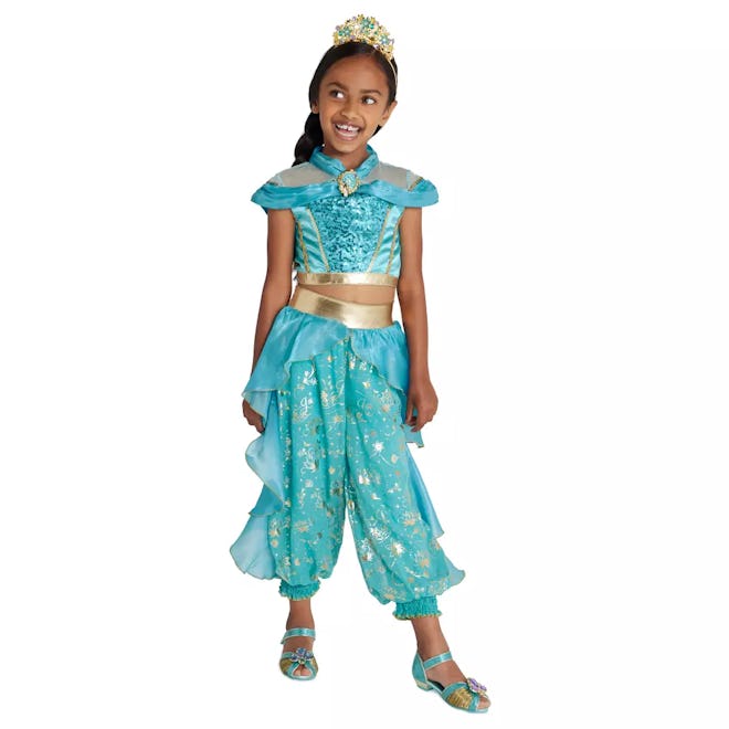 Princess Jasmine makes a great costume for trick or treating in hot weather.