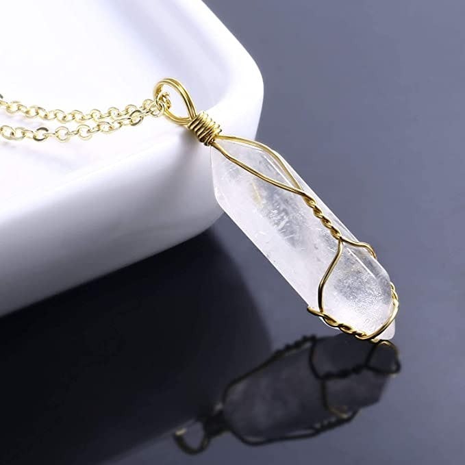 BOUTIQUELOVIN Hexagonal Natural Quartz Stone Pendant Necklace