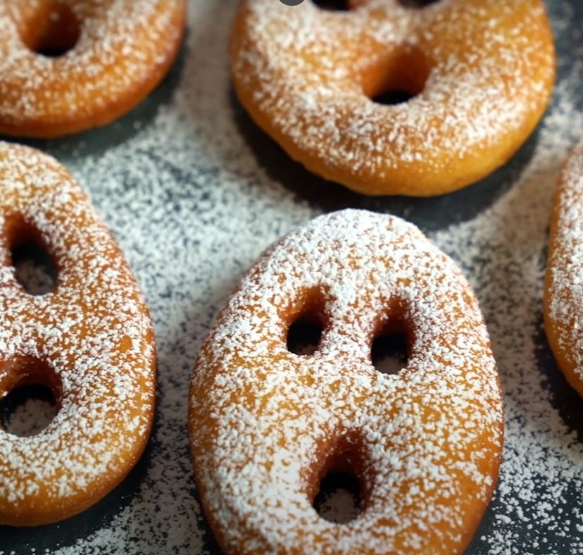 These scary ghost doughnuts are the perfect Halloween treat.
