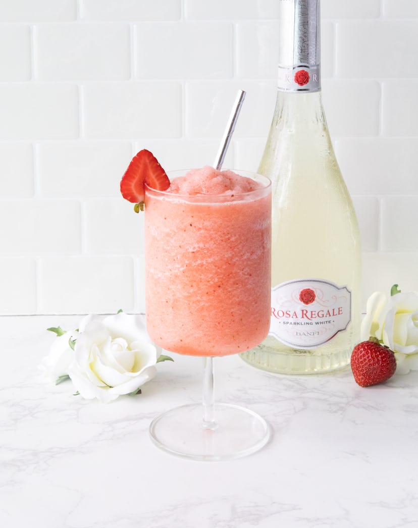 Make the White Frosa Rosa for a frozen cocktail that's ultra refreshing