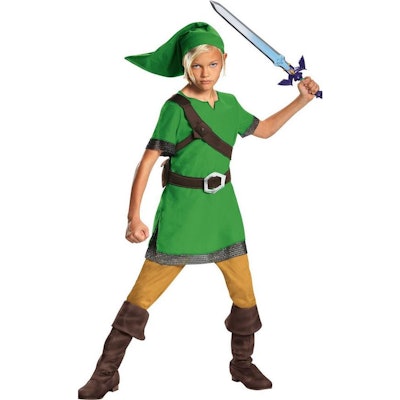 Dressing as Link in his short-sleeved tunic is great for hot weather trick or treating.