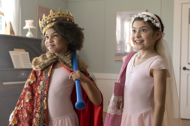 Ivy & Bean. (L to R) Madison Skye Validum as Bean, Keslee Blalock as Ivy.