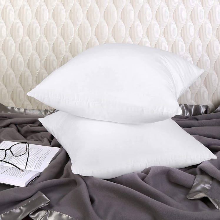 Utopia Bedding Throw Pillows Insert (2-Pack)