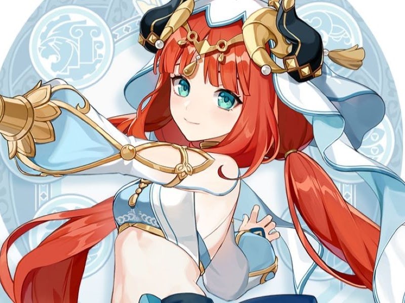 Nilou dancing and extending arm