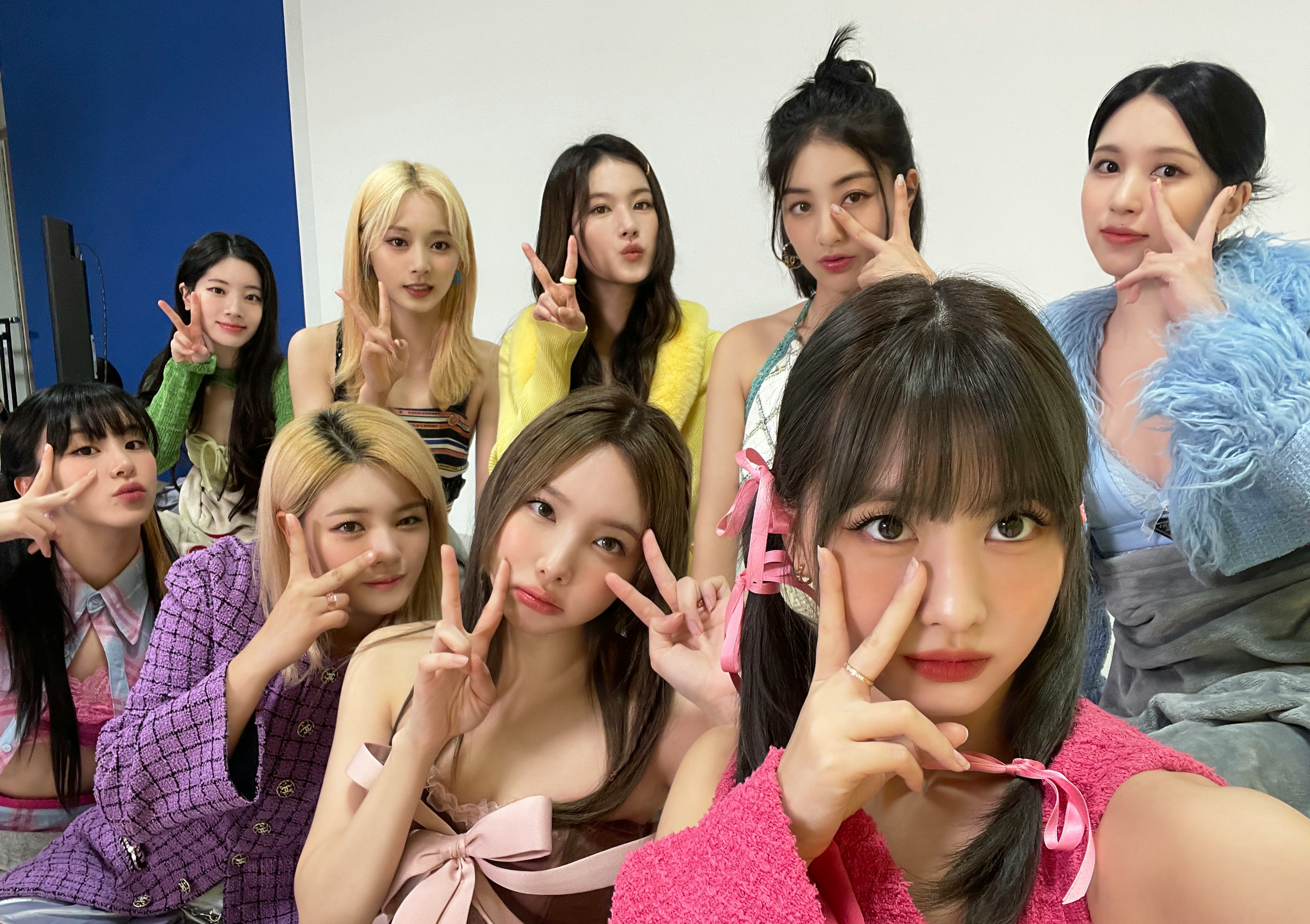 TWICE（Japanese Edition] TWICE 10th Single Album）