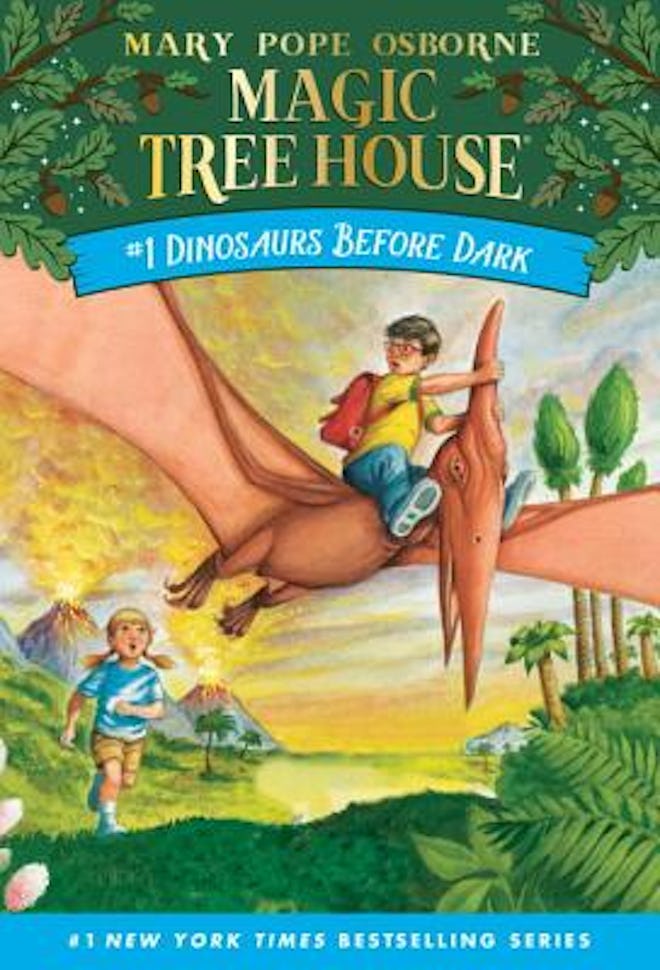 cover of magic treehouse #1: dinosaurs before dark